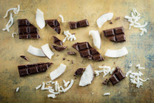 Load image into Gallery viewer, Coconut Lime Leaf Chocolate Bar - Vegan Milène Jardine Chocolatier