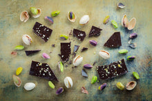 Load image into Gallery viewer, Raw Pistachio Chocolate Bar - Vegan Milène Jardine Chocolatier